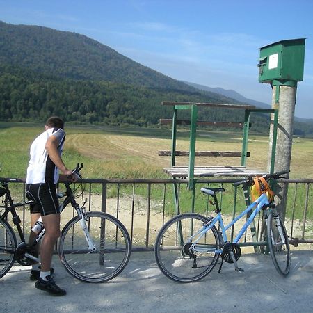 Turisticna Kmetija Logar Hotel Grahovo Ngoại thất bức ảnh